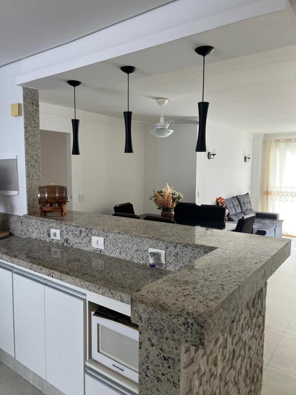 Beleza De Apartamento 300 Metros Da Praia Guarujá Zewnętrze zdjęcie